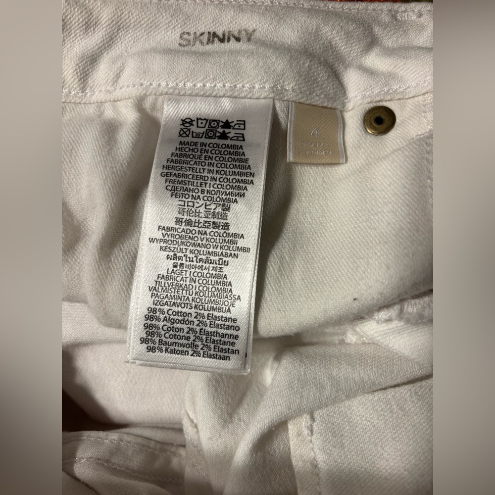Michael Kors Women’s Slim White Jeans - Picture 7 of 7